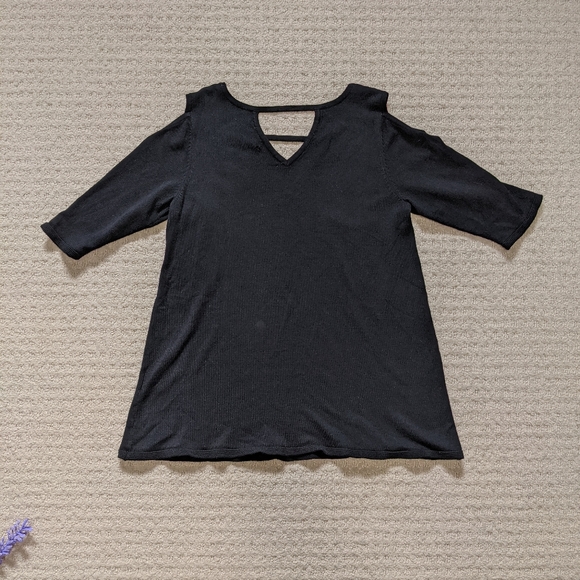 Cold shoulder top - Picture 6 of 8